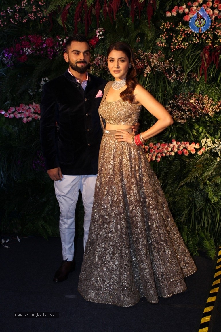Anushka And Virat Wedding Celebration In Mumbai Set 1 - 39 / 84 photos