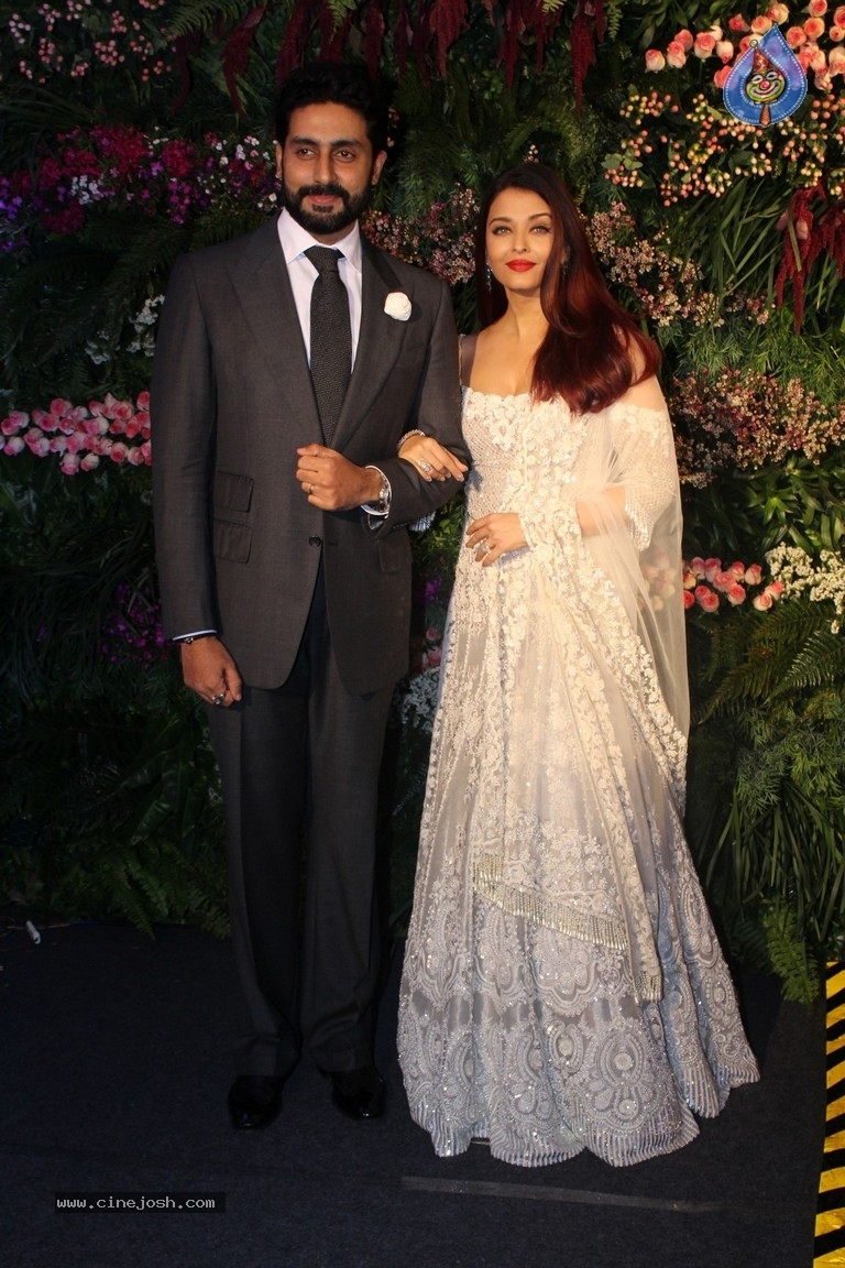 Anushka And Virat Wedding Celebration In Mumbai Set 2 - 38 / 84 photos