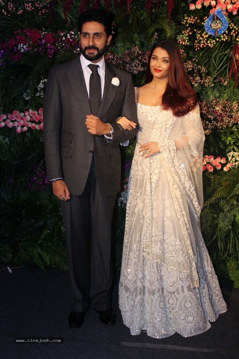 Anushka And Virat Wedding Celebration In Mumbai Set 2 - 60 / 84 photos