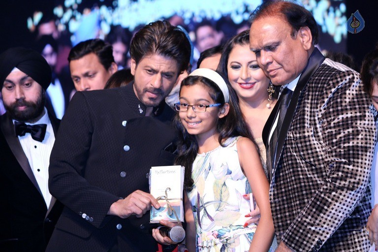 Archana Kochhar Fashion Show - 32 / 49 photos