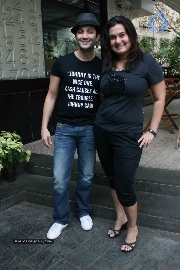 Ash Chandler and Junelia Wedding Reception Party  - 15 / 70 photos