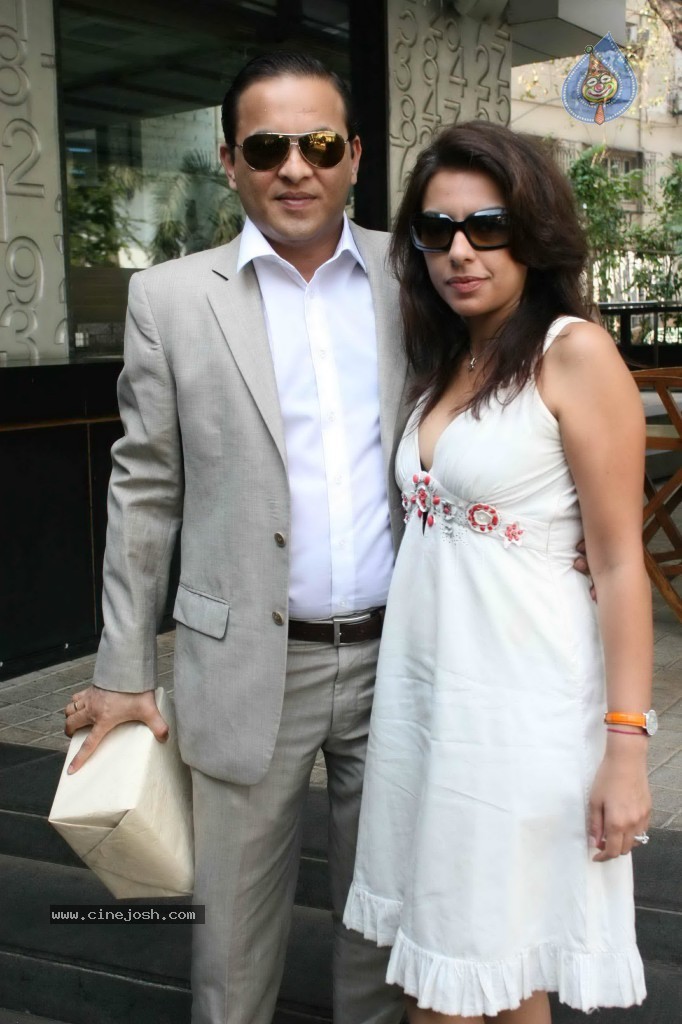 Ash Chandler and Junelia Wedding Reception Party  - 27 / 70 photos