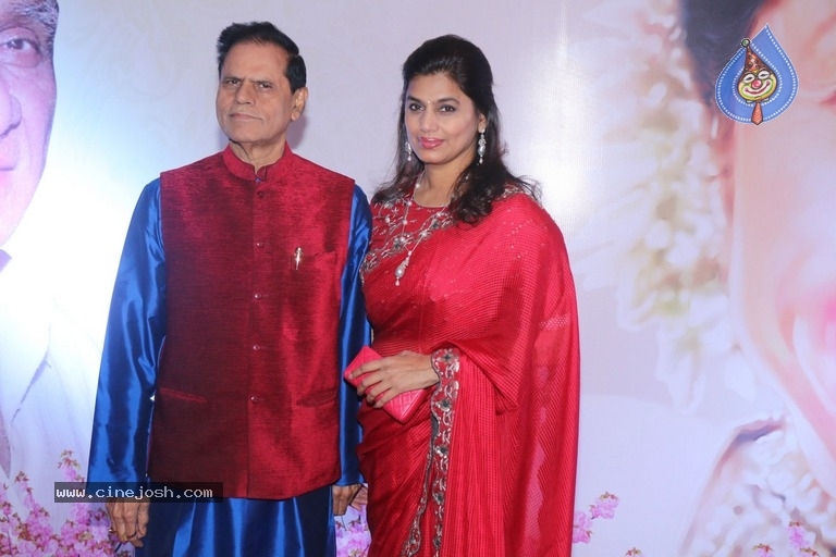 Asha Bhosale Awarded 5th Yash Chopra Memorial Award - 22 / 30 photos