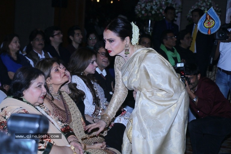 Asha Bhosale Awarded 5th Yash Chopra Memorial Award - 30 / 30 photos