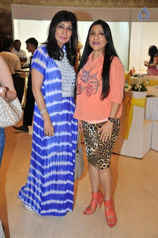 Asha Bhosle at NGO Maddad Event - 47 / 49 photos