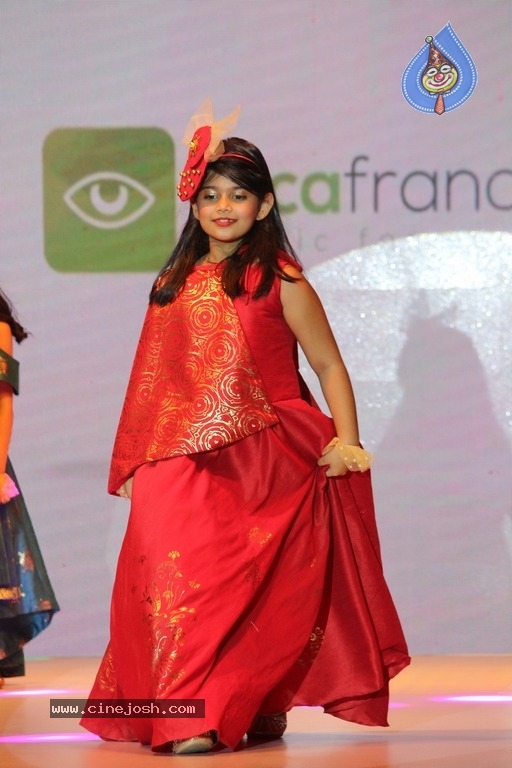 Avassa 2017 Fashion Show Photos - 2 / 50 photos