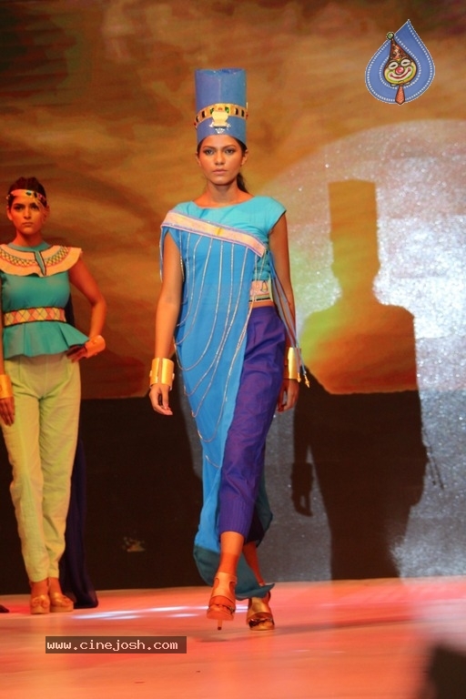 Avassa 2017 Fashion Show Photos - 7 / 50 photos