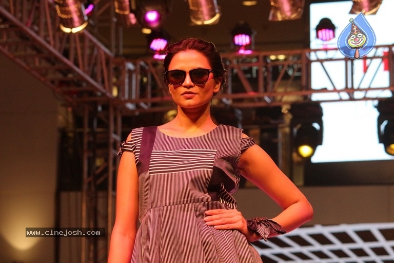 Avassa 2017 Fashion Show Photos - 11 / 50 photos