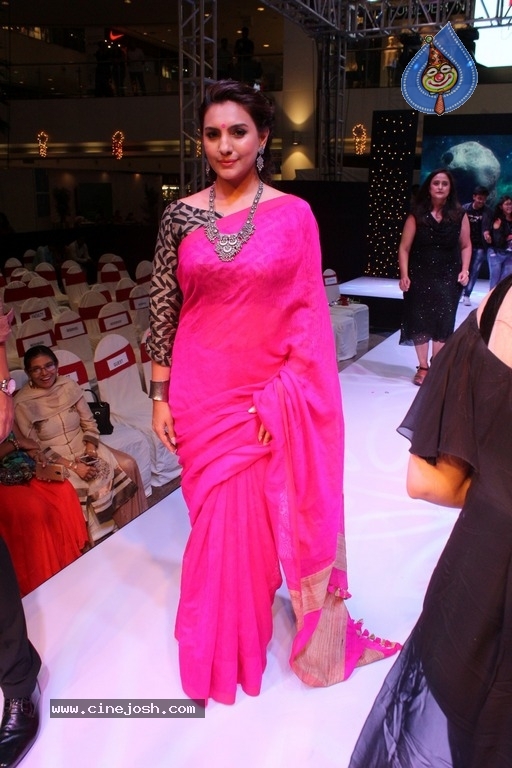 Avassa 2017 Fashion Show Photos - 13 / 50 photos