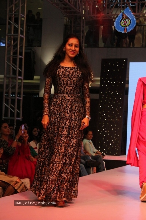 Avassa 2017 Fashion Show Photos - 18 / 50 photos