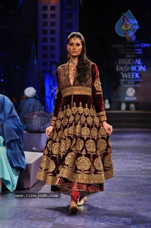 AVIBFW 2012 Grand Finale - 6 / 112 photos