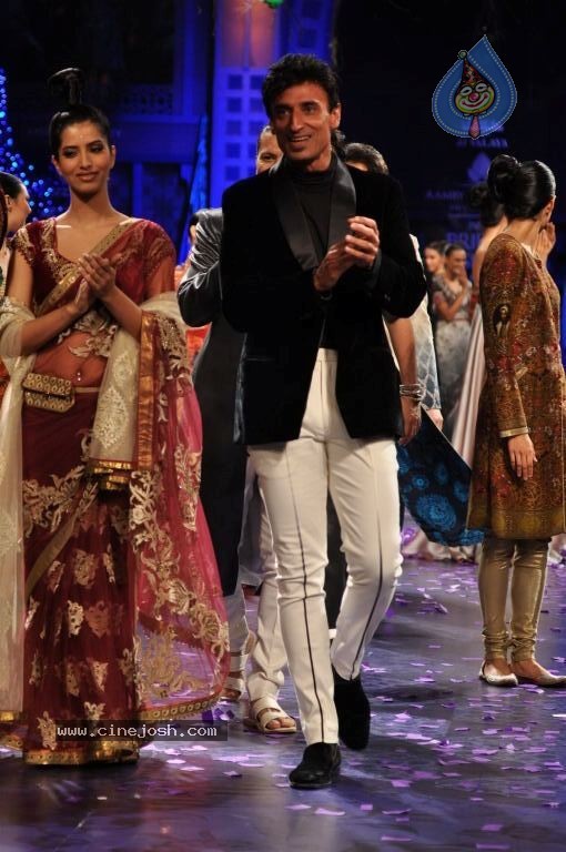 AVIBFW 2012 Grand Finale - 31 / 112 photos