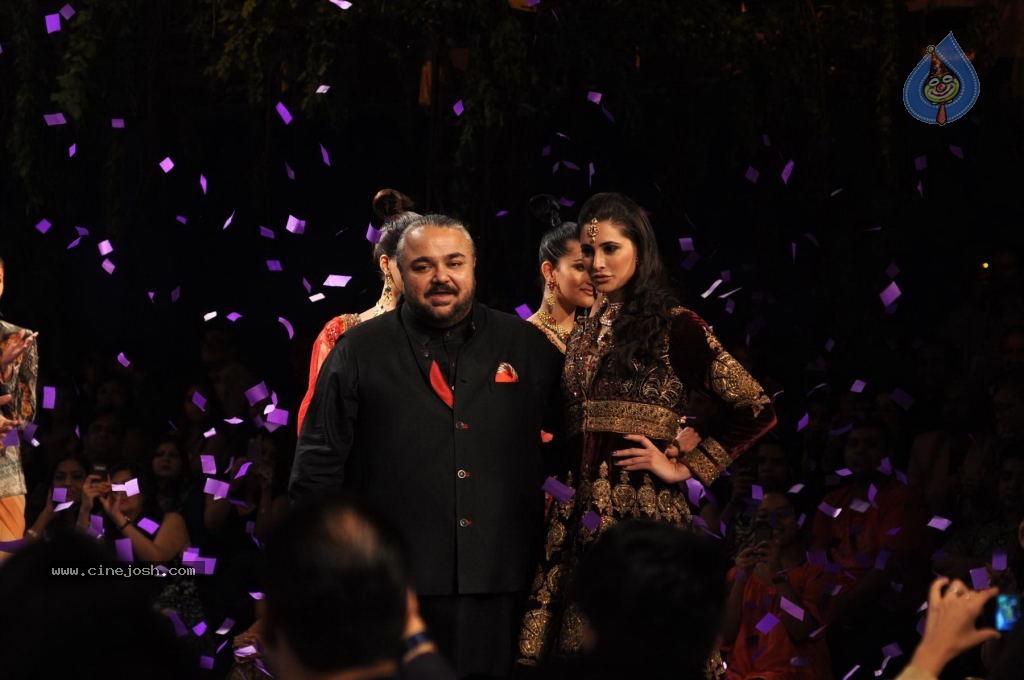 AVIBFW 2012 Grand Finale - 112 / 112 photos