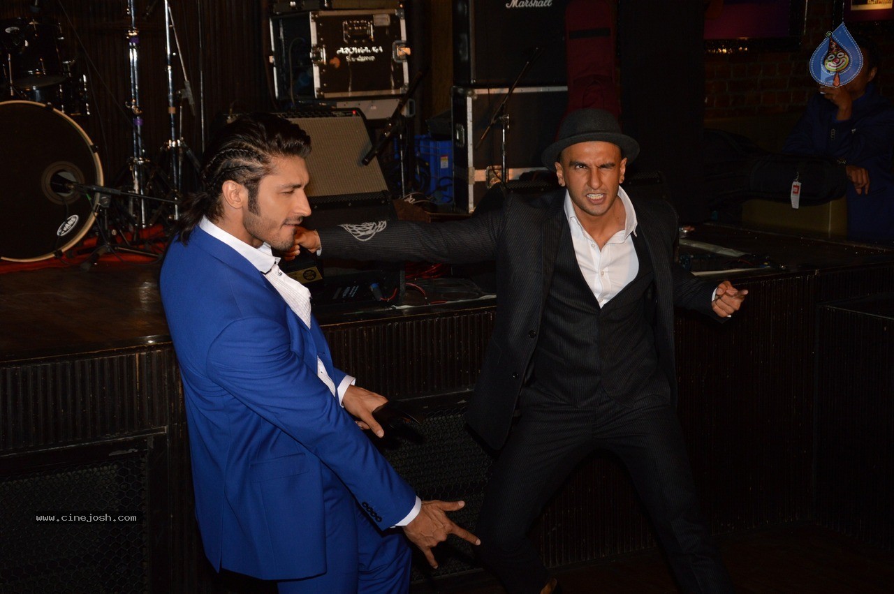 Axe Signature n FHM Bachelor of The Year 2014 Awards - 26 / 87 photos