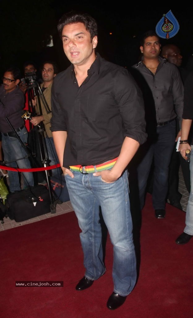 Azaan Movie Premiere at Dubai - 4 / 45 photos