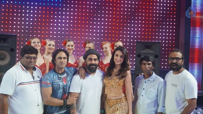 B Positive Film Item Song Shoot - 27 / 37 photos