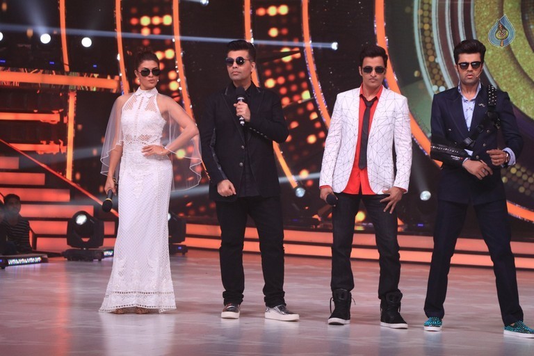 Baar Baar Dekho Team at Set of Jhalak Dikhhla Jaa - 1 / 42 photos