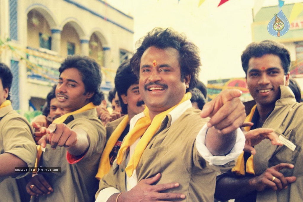 Baashha Movie Stills - 11 / 48 photos