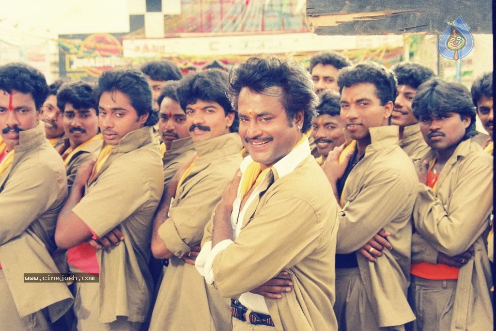 Baashha Movie Stills - 17 / 48 photos