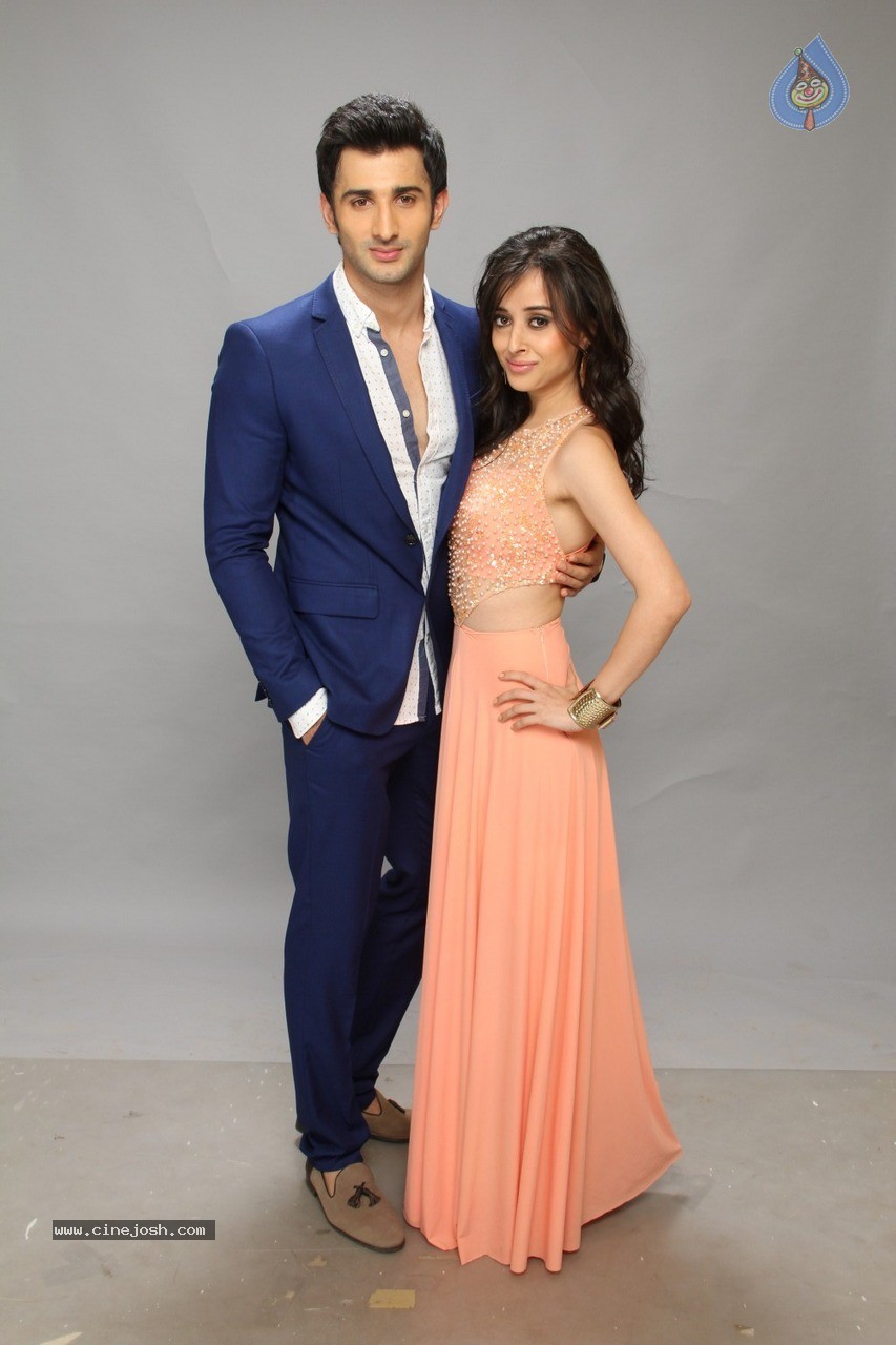 Badmashiyan Team Fashion Shoot - 17 / 28 photos