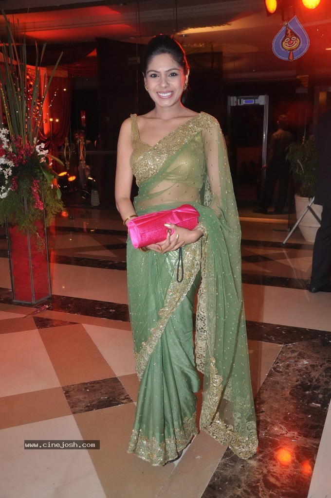 Bappa Lahiri Wedding Reception - 59 / 75 photos