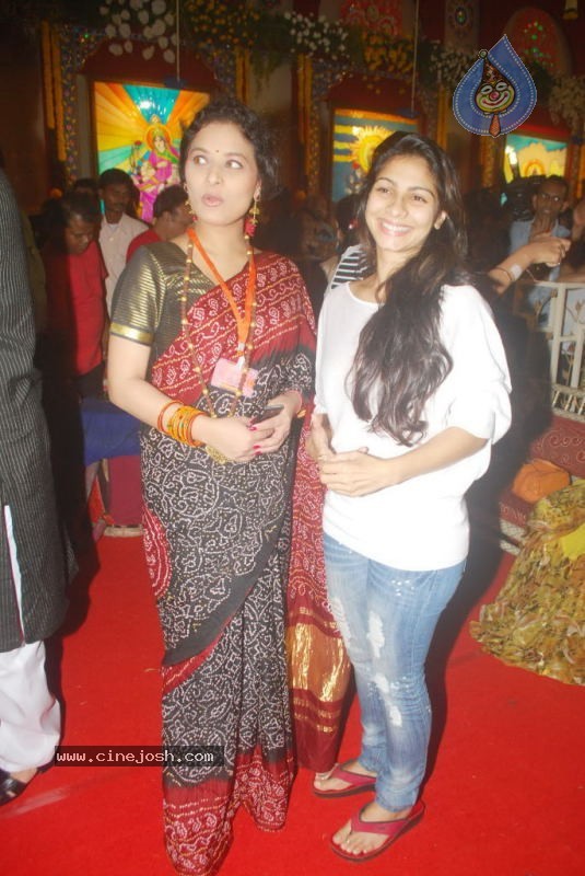 Bappi Lahiri Celebrates Durga Puja - 6 / 24 photos