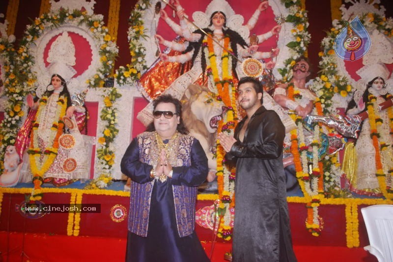 Bappi Lahiri Celebrates Durga Puja - 10 / 24 photos