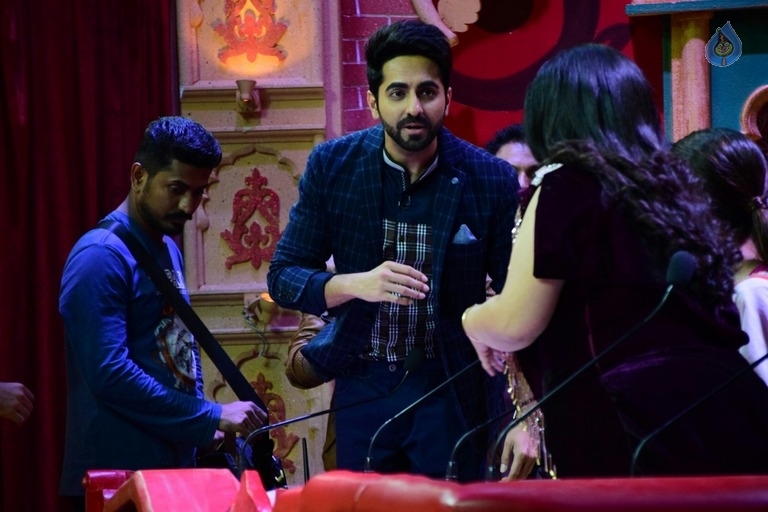 Bareilly Ki Barfi Team at TV Comedy Dangal - 24 / 41 photos