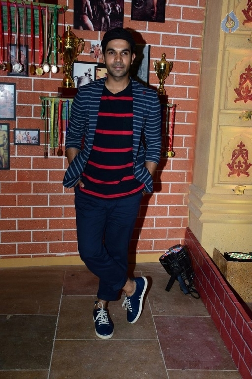 Bareilly Ki Barfi Team at TV Comedy Dangal - 28 / 41 photos