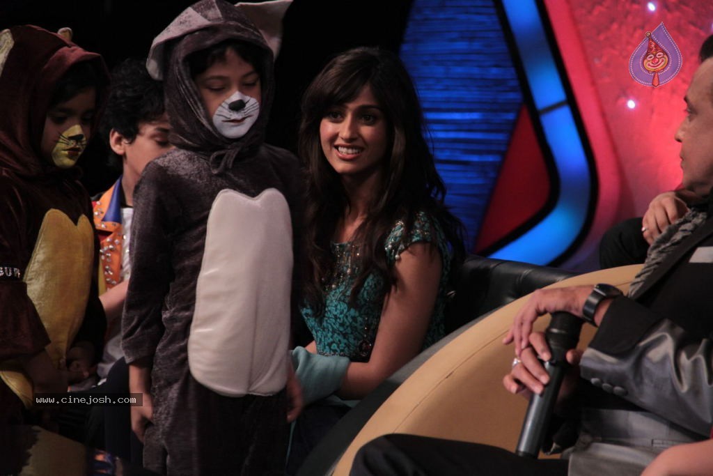 Barfi Team at Zee TV Sets - 17 / 28 photos