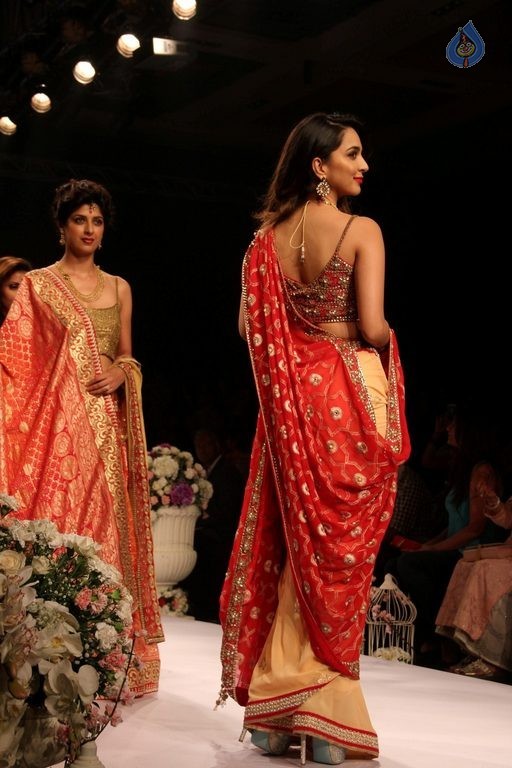 Beti Show by Gitanjali at IIJW 2015 - 80 / 96 photos