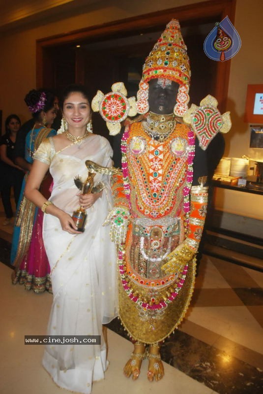 Bharat and Dorris Awards 2010 - 44 / 70 photos