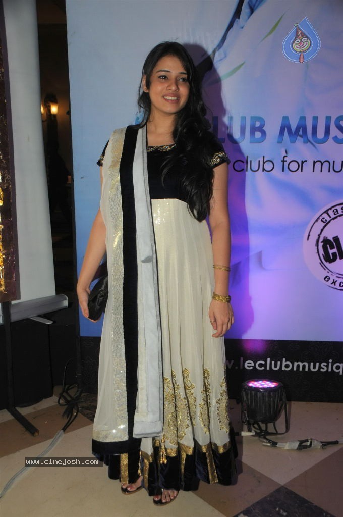 Bheegi Bheegi Raat Mein Event - 40 / 51 photos