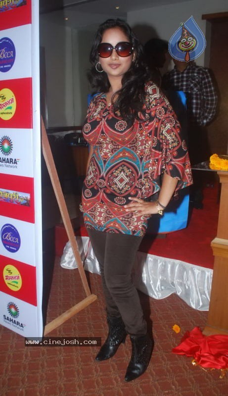 Bhojpuri Cine Awards Press Meet - 13 / 45 photos