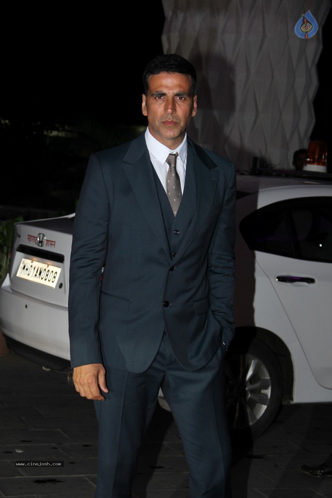 Bhushan Kumar Sister Tulasi Kumar Wedding Reception 01 - 106 / 121 photos