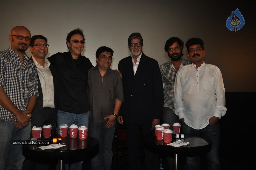 Big B at Eklavya Special Show - 9 / 31 photos