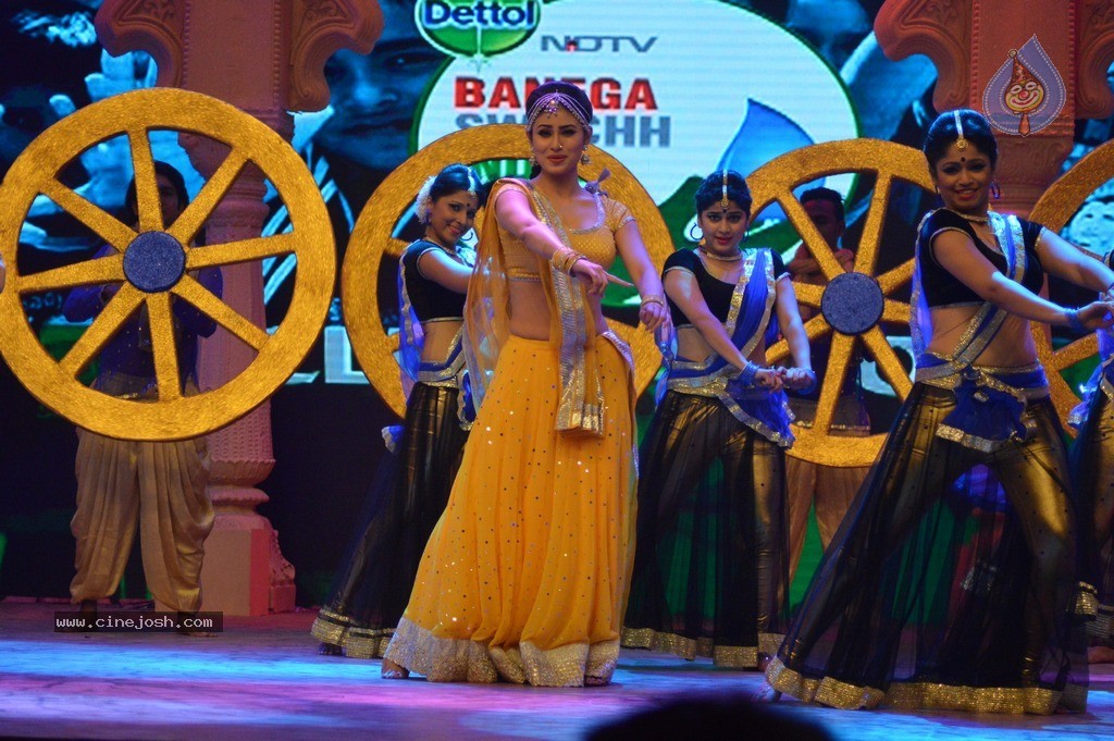 Big B for NDTV Mission Swachh Bharat Abhiyaan - 16 / 148 photos