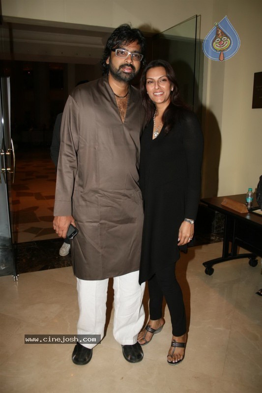 Big B, Raj Thackeray at a website launch. - 11 / 29 photos