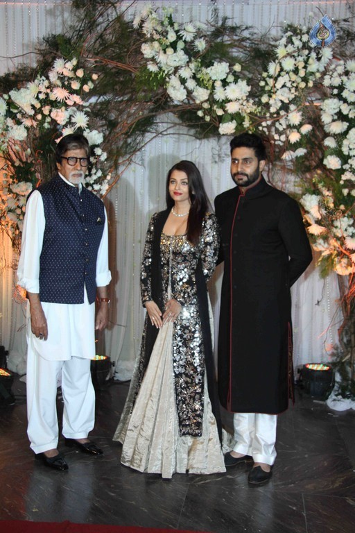 Bipasha Basu Wedding Reception Photos 1 - 34 / 58 photos