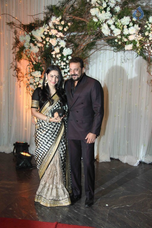 Bipasha Basu Wedding Reception Photos 1 - 40 / 58 photos