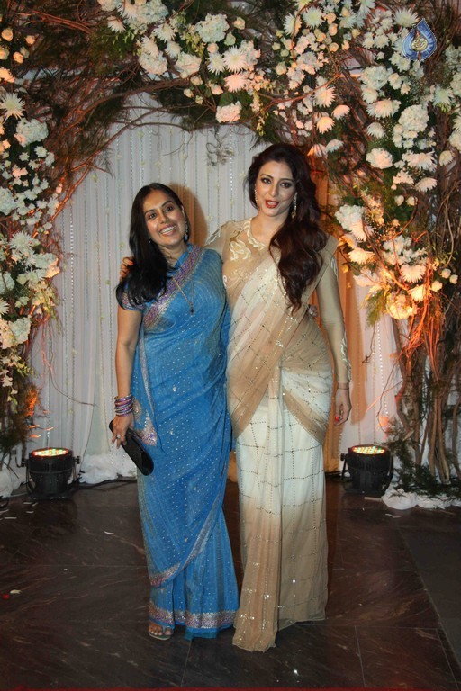 Bipasha Basu Wedding Reception Photos 1 - 42 / 58 photos
