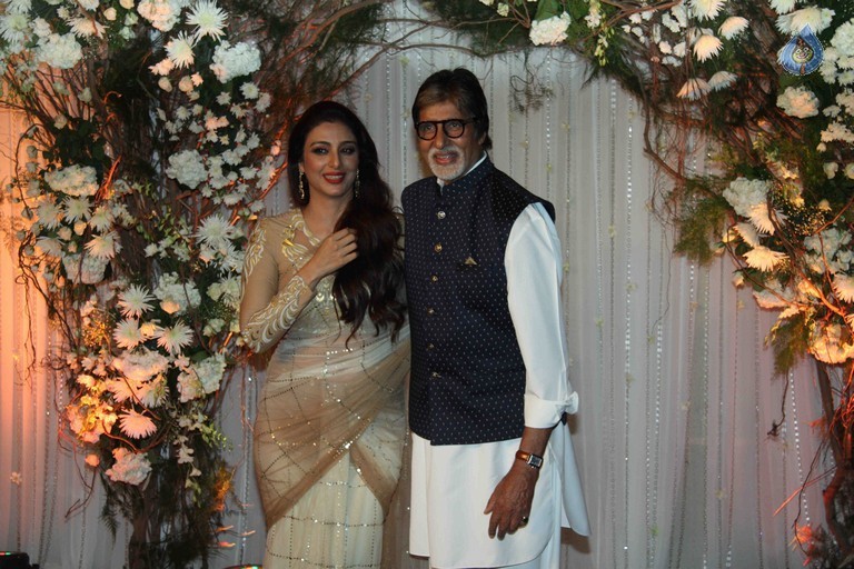 Bipasha Basu Wedding Reception Photos 1 - 49 / 58 photos