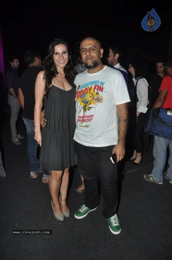 Blackberrys Sharp Nights Fashion Show - 13 / 31 photos