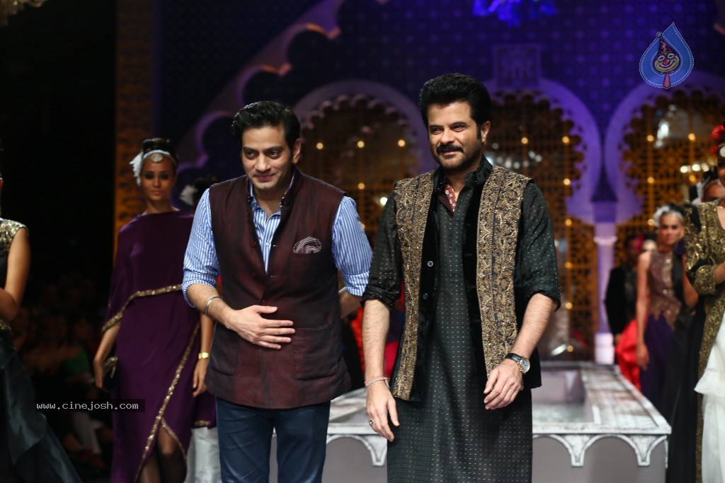 Blenders Pride Bangalore Fashion Week - 35 / 46 photos