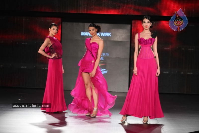 Blenders Pride Fashion Tour Photos - 12 / 35 photos