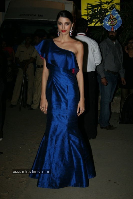 Bolly Celebs 55th Idea Flim Fare Awards  - 64 / 68 photos