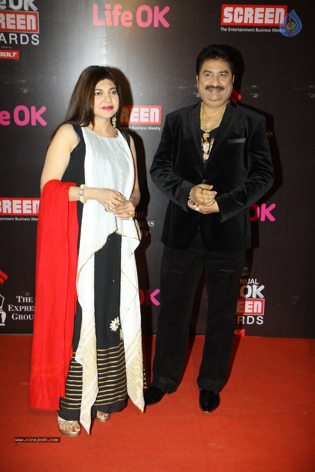 Bolly Celebs at 21st Life OK Screen Awards 01 - 55 / 78 photos