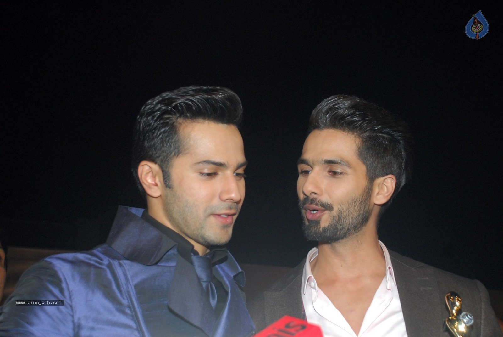 Bolly Celebs at 21st Life OK Screen Awards 01 - 61 / 78 photos