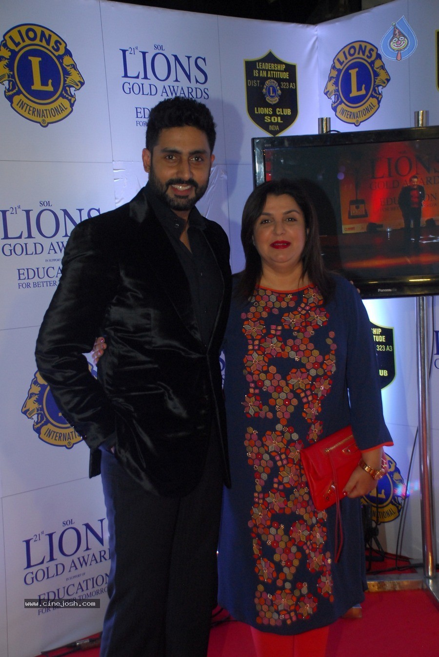 Bolly Celebs at 21st Lions Gold Awards 2015 - 34 / 67 photos