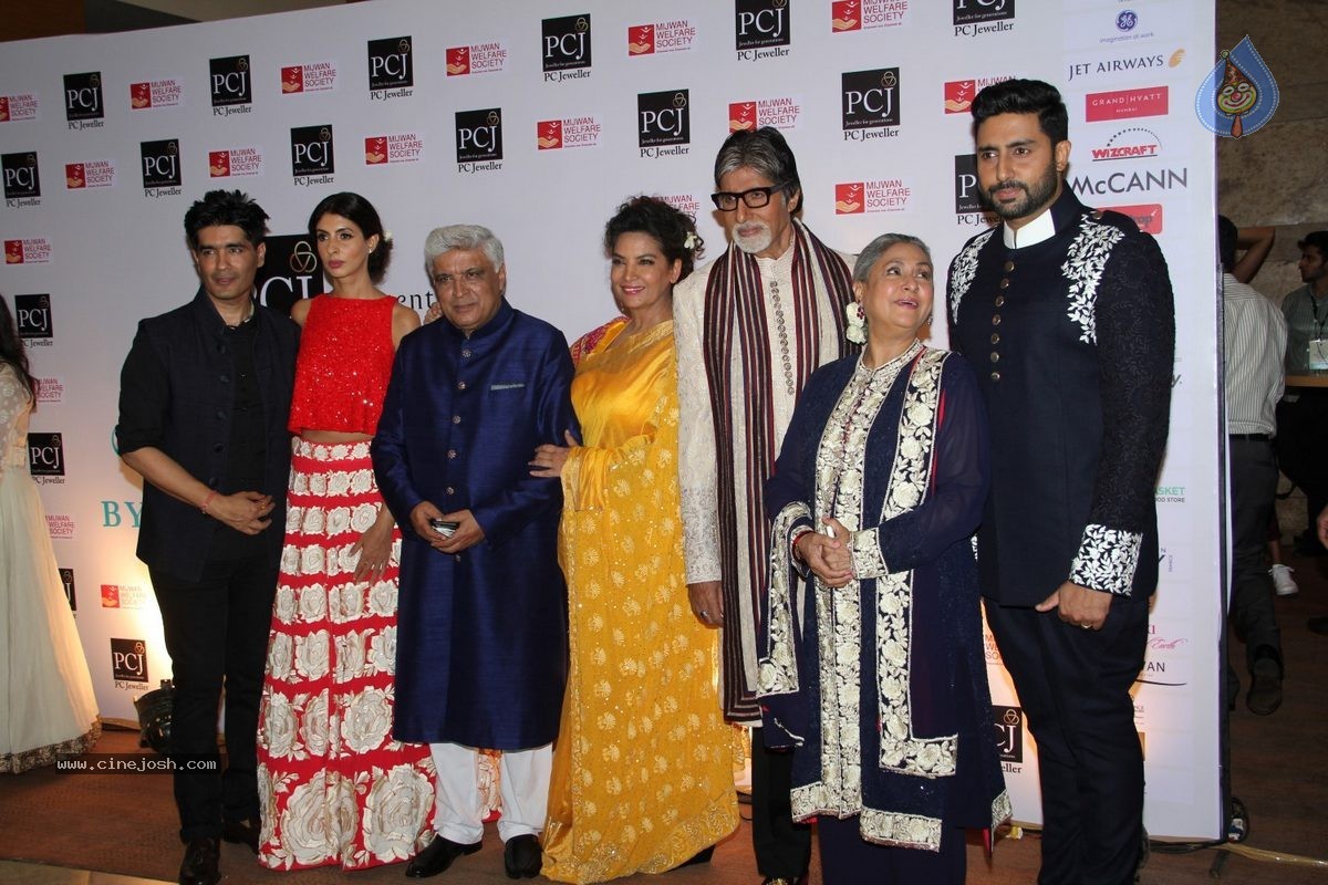 Bolly Celebs at 5th Annual Mijwan Fashion Show - 24 / 104 photos